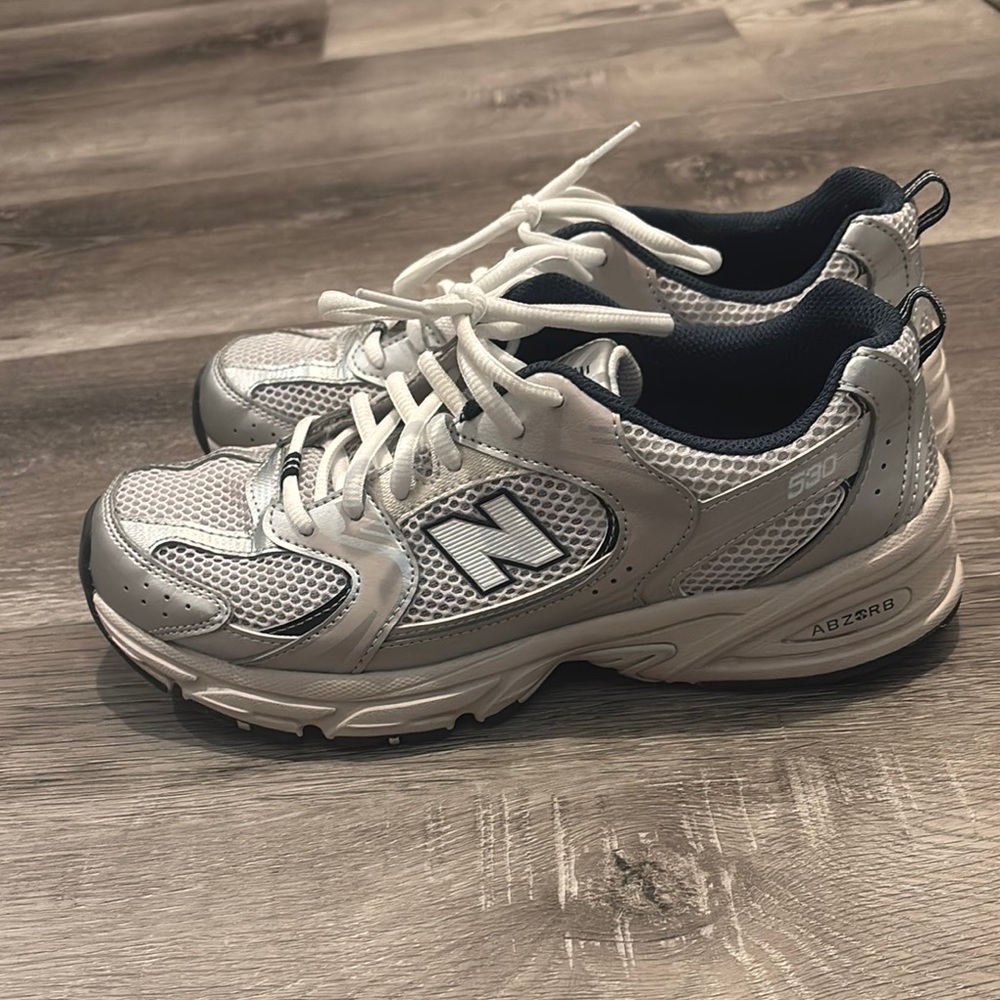 New Balance 530 Silver and White Running Shoes